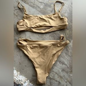 Toast Swim Set